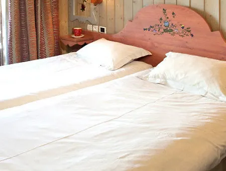 Le Paquis Hotell 3*